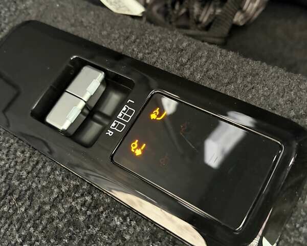 Черный Ленд Ровер Рендж Ровер Спорт, объемом двигателя 3 л и пробегом 39 тыс. км за 135300 $, фото 24 на Automoto.ua