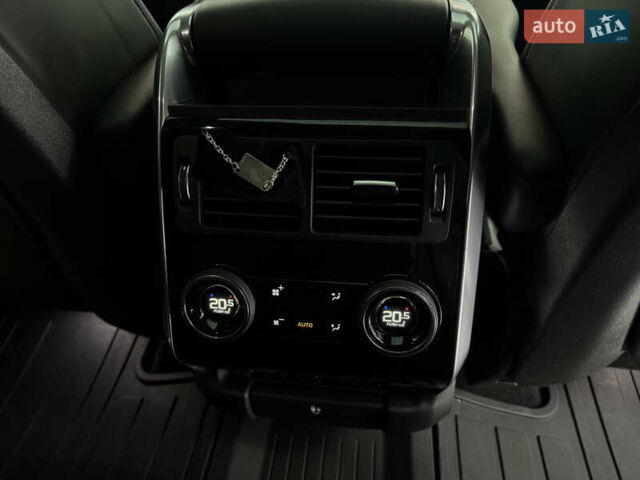 Чорний Ленд Ровер Range Rover Sport, об'ємом двигуна 3 л та пробігом 64 тис. км за 71000 $, фото 47 на Automoto.ua