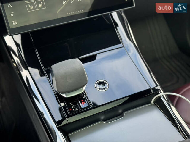 Черный Ленд Ровер Рендж Ровер Спорт, объемом двигателя 3 л и пробегом 41 тыс. км за 115000 $, фото 24 на Automoto.ua