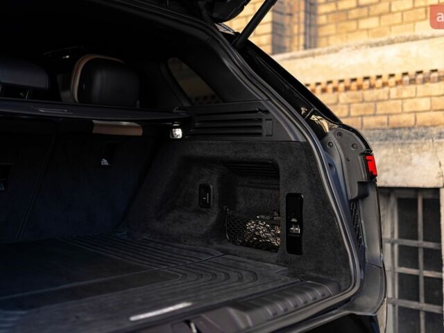 Чорний Ленд Ровер Range Rover Sport, об'ємом двигуна 3 л та пробігом 30 тис. км за 98999 $, фото 34 на Automoto.ua