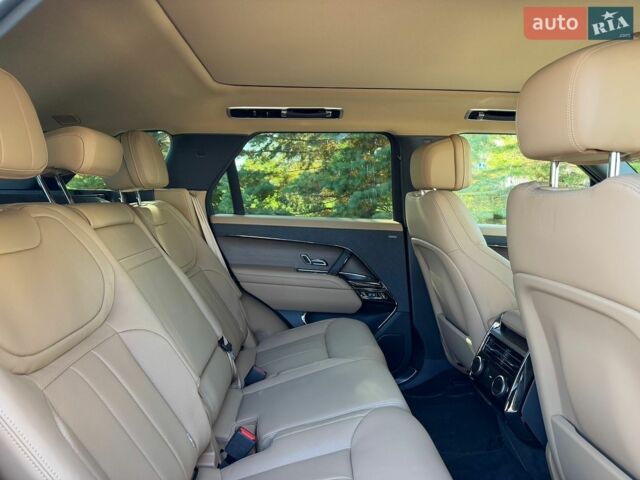 Чорний Ленд Ровер Range Rover Sport, об'ємом двигуна 3 л та пробігом 19 тис. км за 100000 $, фото 28 на Automoto.ua