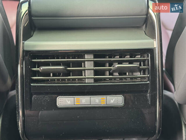 Черный Ленд Ровер Рендж Ровер Спорт, объемом двигателя 3 л и пробегом 41 тыс. км за 115000 $, фото 28 на Automoto.ua