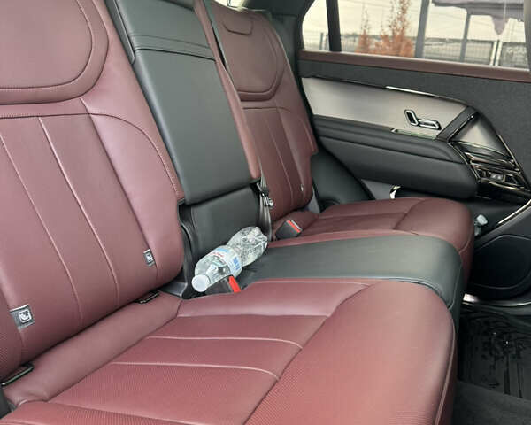 Черный Ленд Ровер Рендж Ровер Спорт, объемом двигателя 3 л и пробегом 41 тыс. км за 115000 $, фото 30 на Automoto.ua