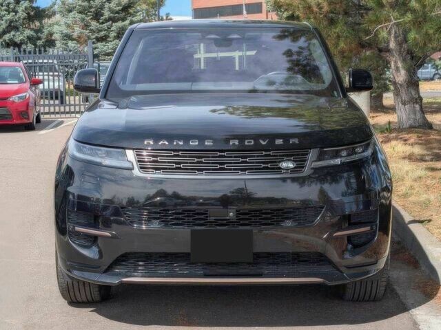 Чорний Ленд Ровер Range Rover Sport, об'ємом двигуна 3 л та пробігом 24 тис. км за 54950 $, фото 1 на Automoto.ua
