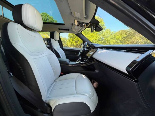 Чорний Ленд Ровер Range Rover Sport, об'ємом двигуна 4.4 л та пробігом 20 тис. км за 54950 $, фото 8 на Automoto.ua