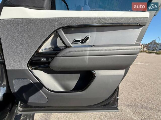 Чорний Ленд Ровер Range Rover Sport, об'ємом двигуна 3 л та пробігом 30 тис. км за 133000 $, фото 7 на Automoto.ua