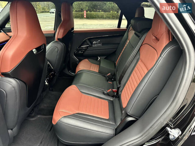 Черный Ленд Ровер Рендж Ровер Спорт, объемом двигателя 4.39 л и пробегом 11 тыс. км за 250000 $, фото 18 на Automoto.ua