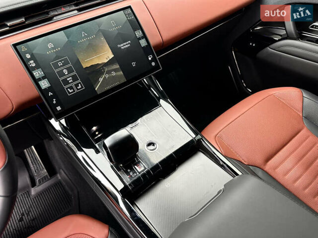 Черный Ленд Ровер Рендж Ровер Спорт, объемом двигателя 4.39 л и пробегом 11 тыс. км за 250000 $, фото 13 на Automoto.ua