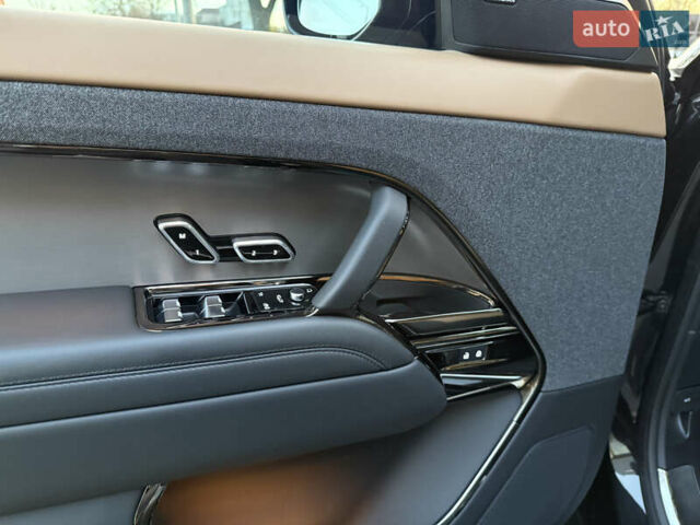 Черный Ленд Ровер Рендж Ровер Спорт, объемом двигателя 3 л и пробегом 18 тыс. км за 132000 $, фото 16 на Automoto.ua