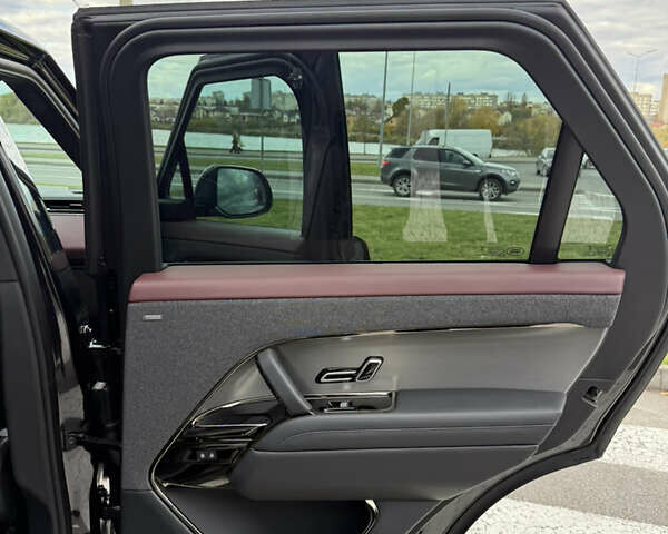 Ленд Ровер Рендж Ровер Спорт 2024 в Виннице на Automoto.ua Черный Ленд Ровер Рендж Ровер Спорт, объемом двигателя 3 л и пробегом 13 тыс. км за 145000 $, фото 6 на Automoto.ua