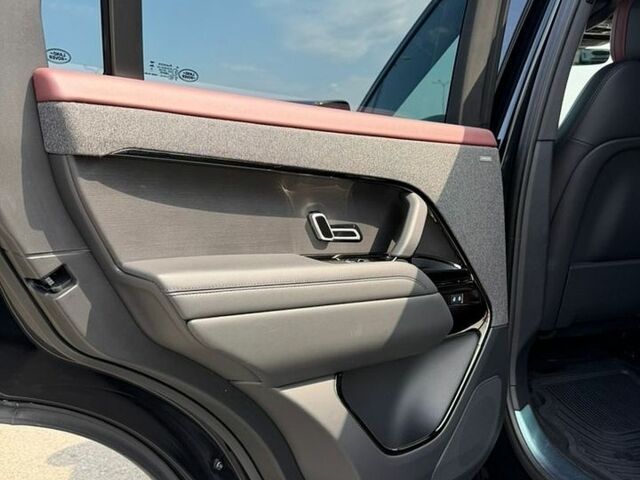 Чорний Ленд Ровер Range Rover Sport, об'ємом двигуна 3 л та пробігом 34 тис. км за 135000 $, фото 21 на Automoto.ua