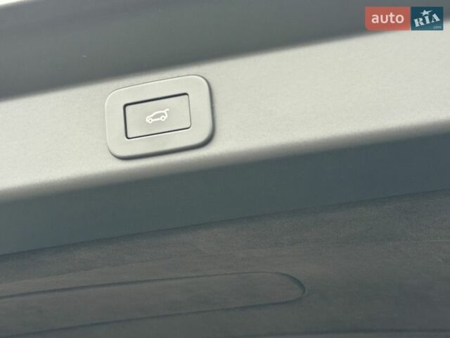 Чорний Ленд Ровер Range Rover Sport, об'ємом двигуна 4.39 л та пробігом 25 тис. км за 163611 $, фото 32 на Automoto.ua