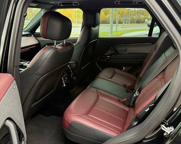 Чорний Ленд Ровер Range Rover Sport, об'ємом двигуна 3 л та пробігом 15 тис. км за 145000 $, фото 4 на Automoto.ua