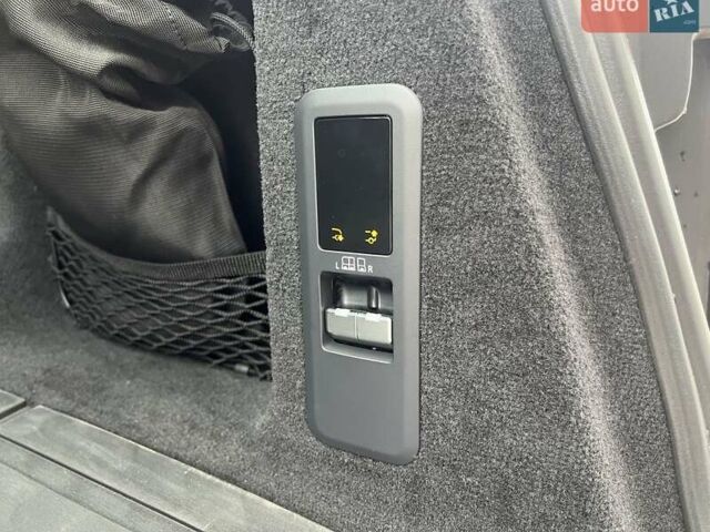 Чорний Ленд Ровер Range Rover Sport, об'ємом двигуна 3 л та пробігом 5 тис. км за 158533 $, фото 36 на Automoto.ua