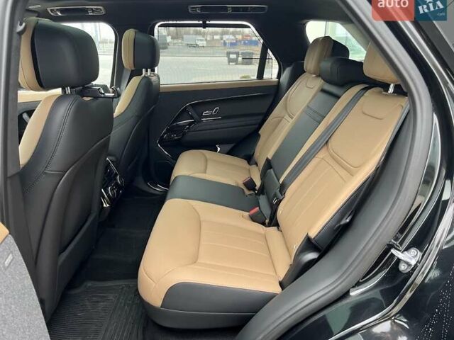 Чорний Ленд Ровер Range Rover Sport, об'ємом двигуна 3 л та пробігом 5 тис. км за 158533 $, фото 32 на Automoto.ua