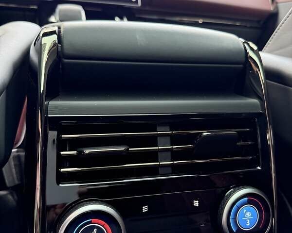 Черный Ленд Ровер Рендж Ровер Спорт, объемом двигателя 3 л и пробегом 27 тыс. км за 145555 $, фото 123 на Automoto.ua