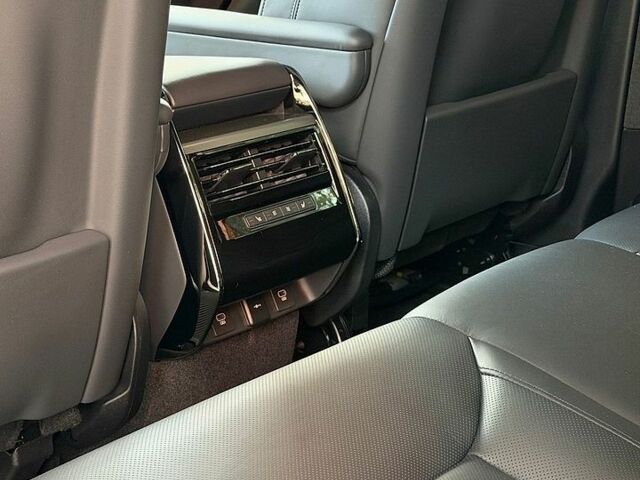 Чорний Ленд Ровер Range Rover Sport, об'ємом двигуна 3 л та пробігом 24 тис. км за 124500 $, фото 27 на Automoto.ua