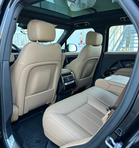 Чорний Ленд Ровер Range Rover Sport, об'ємом двигуна 3 л та пробігом 8 тис. км за 125500 $, фото 18 на Automoto.ua