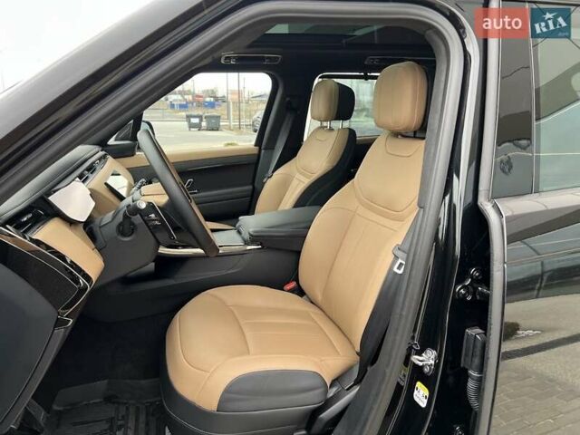 Чорний Ленд Ровер Range Rover Sport, об'ємом двигуна 3 л та пробігом 5 тис. км за 158533 $, фото 9 на Automoto.ua
