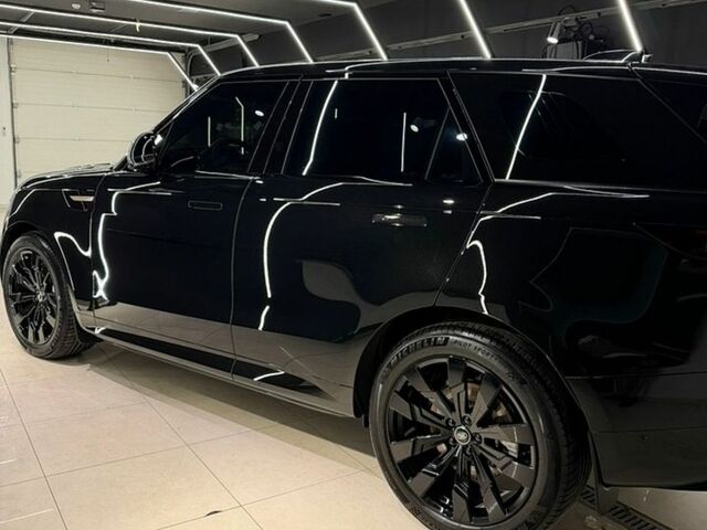 Чорний Ленд Ровер Range Rover Sport, об'ємом двигуна 3 л та пробігом 11 тис. км за 160000 $, фото 4 на Automoto.ua