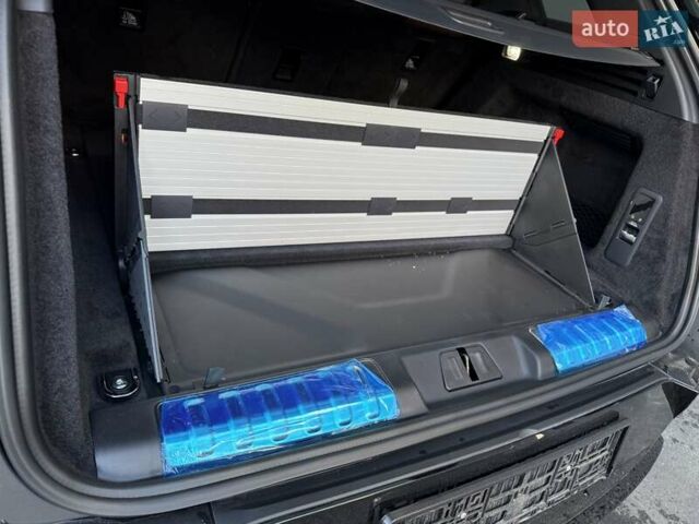 Черный Ленд Ровер Рендж Ровер Спорт, объемом двигателя 3 л и пробегом 27 тыс. км за 145555 $, фото 3 на Automoto.ua