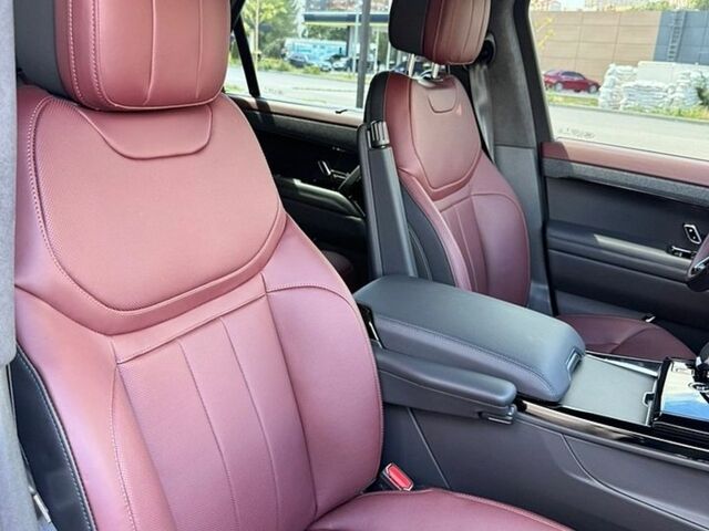 Чорний Ленд Ровер Range Rover Sport, об'ємом двигуна 3 л та пробігом 1 тис. км за 179000 $, фото 27 на Automoto.ua