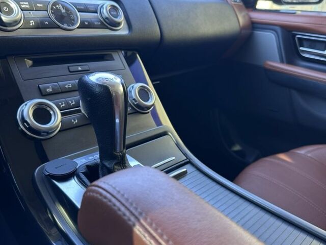 Фиолетовый Ленд Ровер Рендж Ровер Спорт, объемом двигателя 5 л и пробегом 195 тыс. км за 21000 $, фото 11 на Automoto.ua