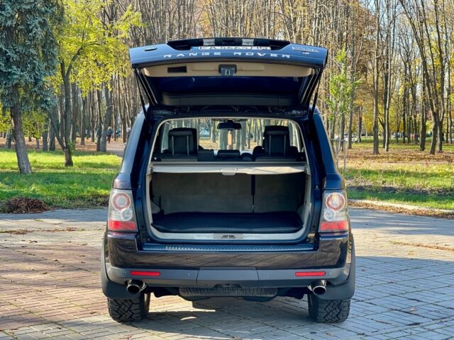 Ленд Ровер Рендж Ровер Спорт 2009 в Киеве на Automoto.ua Коричневый Ленд Ровер Рендж Ровер Спорт, объемом двигателя 5 л и пробегом 200 тыс. км за 12999 $, фото 6 на Automoto.ua