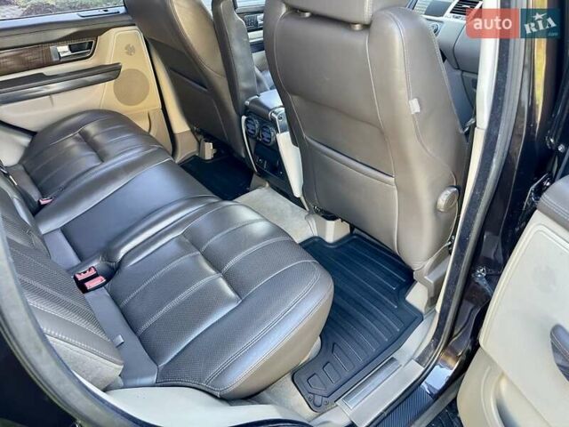 Ленд Ровер Рендж Ровер Спорт 2009 в Киеве на Automoto.ua Коричневый Ленд Ровер Рендж Ровер Спорт, объемом двигателя 5 л и пробегом 200 тыс. км за 12999 $, фото 35 на Automoto.ua