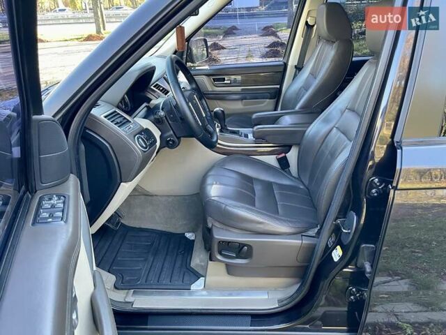 Ленд Ровер Рендж Ровер Спорт 2009 в Киеве на Automoto.ua Коричневый Ленд Ровер Рендж Ровер Спорт, объемом двигателя 5 л и пробегом 200 тыс. км за 12999 $, фото 23 на Automoto.ua