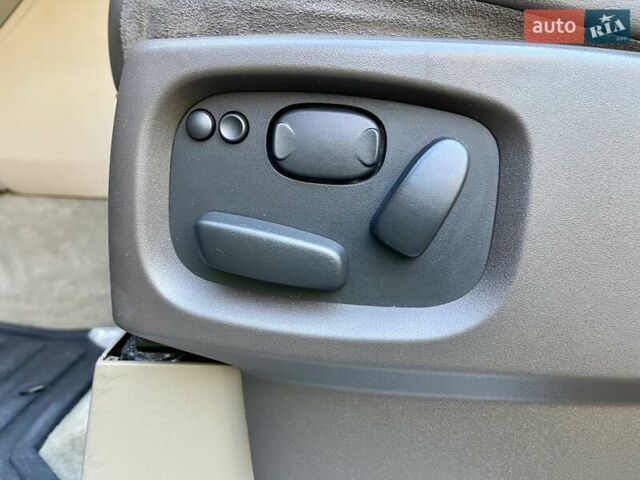 Коричневый Ленд Ровер Рендж Ровер Спорт, объемом двигателя 5 л и пробегом 200 тыс. км за 12850 $, фото 28 на Automoto.ua