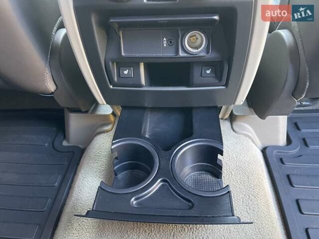 Ленд Ровер Рендж Ровер Спорт 2009 в Киеве на Automoto.ua Коричневый Ленд Ровер Рендж Ровер Спорт, объемом двигателя 5 л и пробегом 200 тыс. км за 12999 $, фото 39 на Automoto.ua