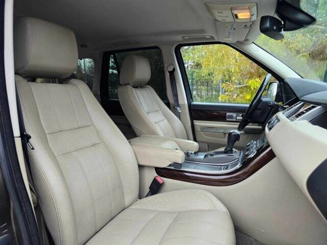 Ленд Ровер Рендж Ровер Спорт 2010 в Хмельницком на Automoto.ua Коричневый Ленд Ровер Рендж Ровер Спорт, объемом двигателя 3 л и пробегом 239 тыс. км за 14999 $, фото 22 на Automoto.ua