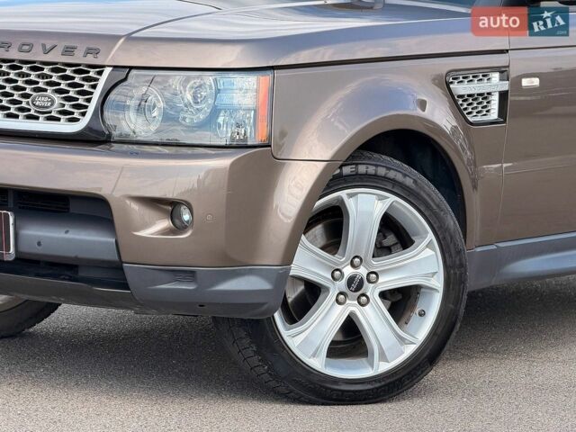 Коричневий Ленд Ровер Range Rover Sport, об'ємом двигуна 3 л та пробігом 251 тис. км за 12700 $, фото 3 на Automoto.ua