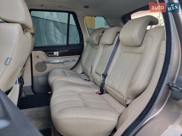 Коричневый Ленд Ровер Рендж Ровер Спорт, объемом двигателя 3 л и пробегом 239 тыс. км за 15799 $, фото 31 на Automoto.ua