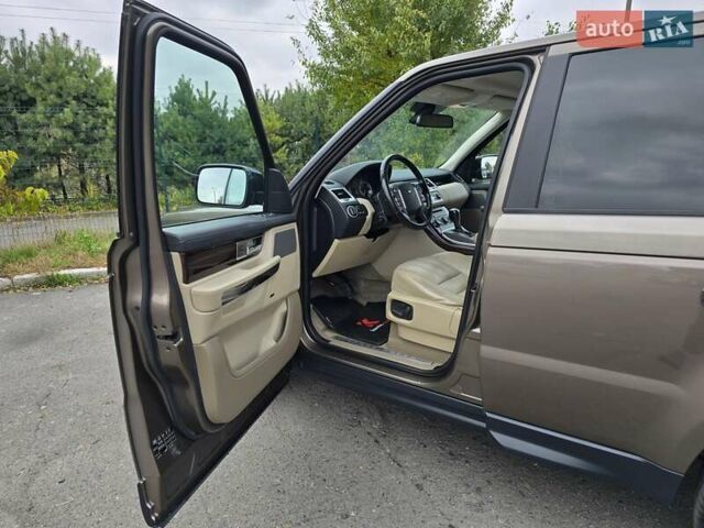 Ленд Ровер Рендж Ровер Спорт 2010 в Хмельницком на Automoto.ua Коричневый Ленд Ровер Рендж Ровер Спорт, объемом двигателя 2.99 л и пробегом 239 тыс. км за 14999 $, фото 23 на Automoto.ua