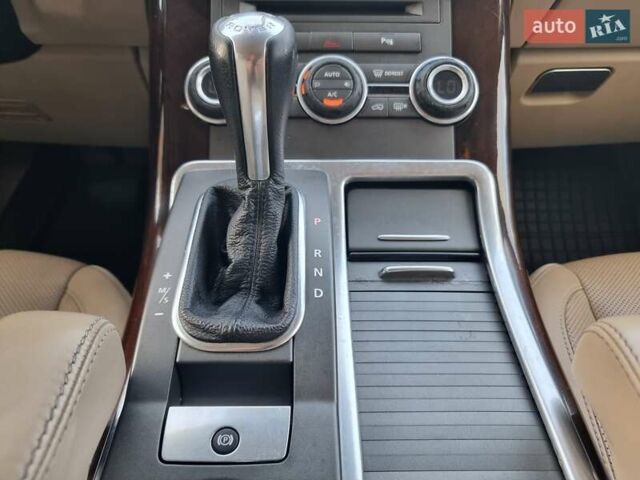 Коричневый Ленд Ровер Рендж Ровер Спорт, объемом двигателя 3 л и пробегом 239 тыс. км за 15799 $, фото 60 на Automoto.ua