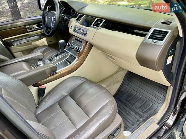 Коричневий Ленд Ровер Range Rover Sport, об'ємом двигуна 5 л та пробігом 200 тис. км за 12999 $, фото 30 на Automoto.ua