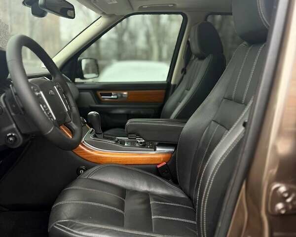 Коричневий Ленд Ровер Range Rover Sport, об'ємом двигуна 5 л та пробігом 248 тис. км за 11999 $, фото 10 на Automoto.ua