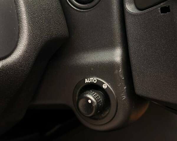 Коричневий Ленд Ровер Range Rover Sport, об'ємом двигуна 5 л та пробігом 248 тис. км за 11999 $, фото 37 на Automoto.ua