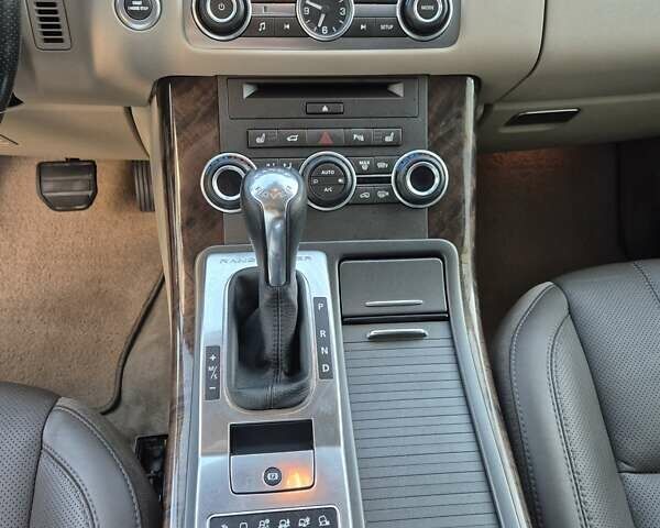 Коричневий Ленд Ровер Range Rover Sport, об'ємом двигуна 2.99 л та пробігом 192 тис. км за 17500 $, фото 78 на Automoto.ua