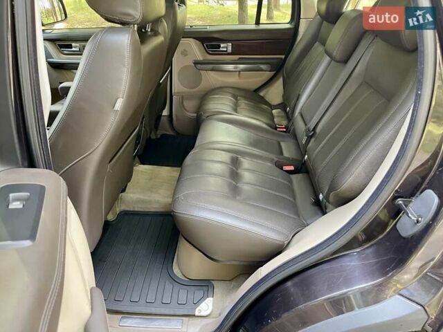 Коричневий Ленд Ровер Range Rover Sport, об'ємом двигуна 5 л та пробігом 165 тис. км за 13699 $, фото 19 на Automoto.ua
