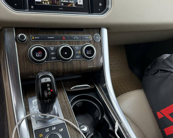 Коричневый Ленд Ровер Рендж Ровер Спорт, объемом двигателя 2.99 л и пробегом 136 тыс. км за 36000 $, фото 7 на Automoto.ua