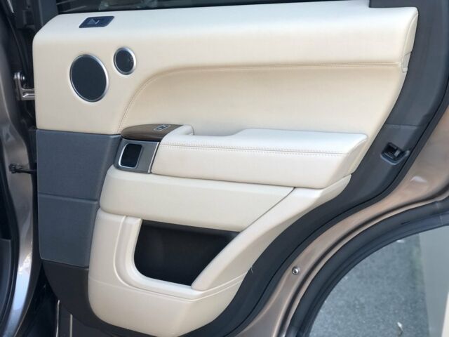 Коричневий Ленд Ровер Range Rover Sport, об'ємом двигуна 3 л та пробігом 82 тис. км за 54000 $, фото 14 на Automoto.ua