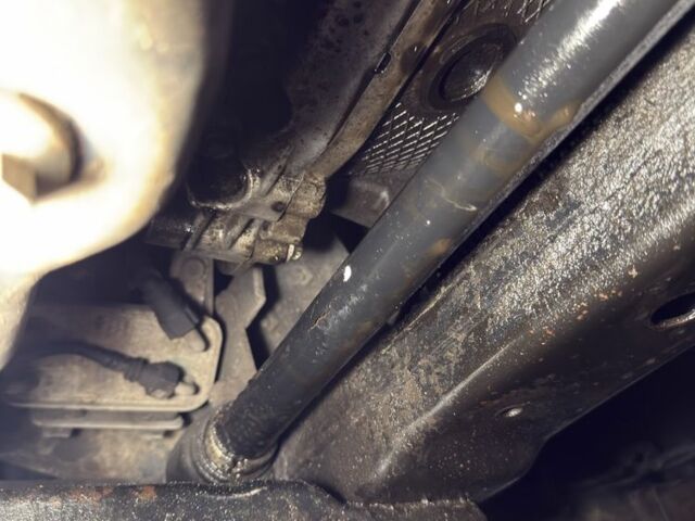 Красный Ленд Ровер Рендж Ровер Спорт, объемом двигателя 2.7 л и пробегом 150 тыс. км за 5000 $, фото 2 на Automoto.ua