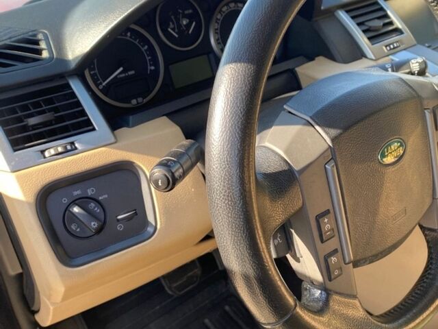 Червоний Ленд Ровер Range Rover Sport, об'ємом двигуна 2.7 л та пробігом 134 тис. км за 10500 $, фото 5 на Automoto.ua