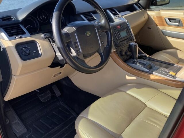 Червоний Ленд Ровер Range Rover Sport, об'ємом двигуна 2.7 л та пробігом 136 тис. км за 10500 $, фото 7 на Automoto.ua