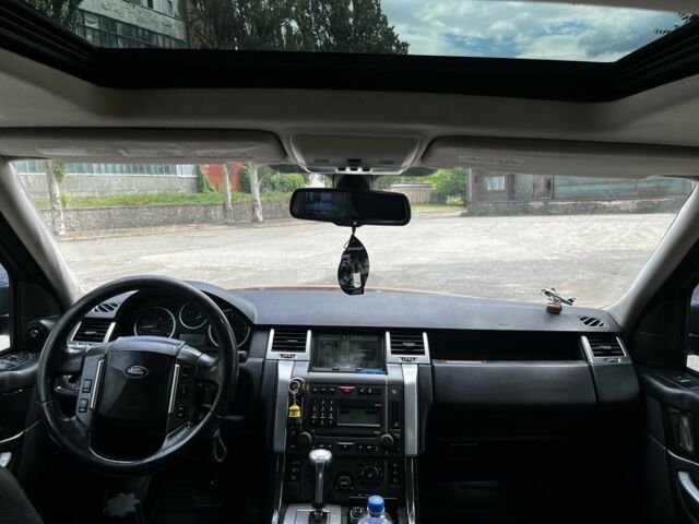 Червоний Ленд Ровер Range Rover Sport, об'ємом двигуна 4.2 л та пробігом 228 тис. км за 9165 $, фото 8 на Automoto.ua