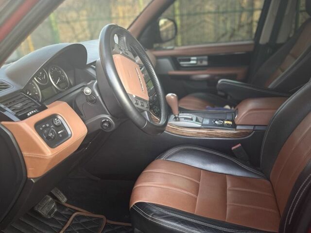 Красный Ленд Ровер Рендж Ровер Спорт, объемом двигателя 4.4 л и пробегом 230 тыс. км за 13000 $, фото 5 на Automoto.ua