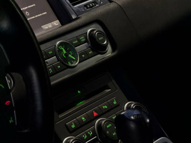 Червоний Ленд Ровер Range Rover Sport, об'ємом двигуна 5 л та пробігом 165 тис. км за 9999 $, фото 26 на Automoto.ua
